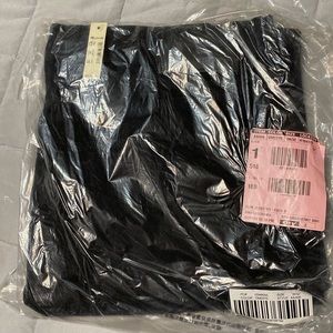 New in bag-unopened Madewell Black men’s slim fit black jeans 36/32z